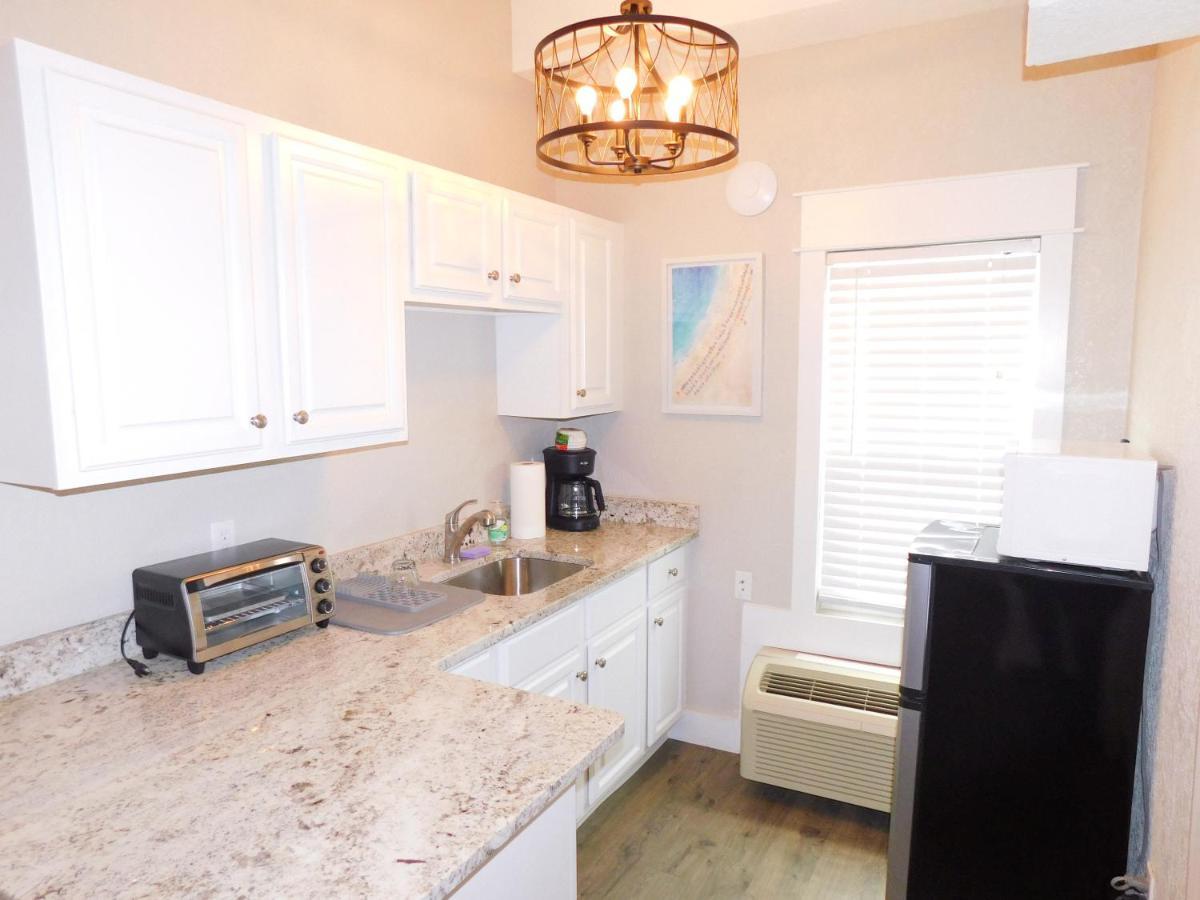 Budget Friendly Condo Within Walking Distance To The Beach! Gulf Shores Exteriér fotografie