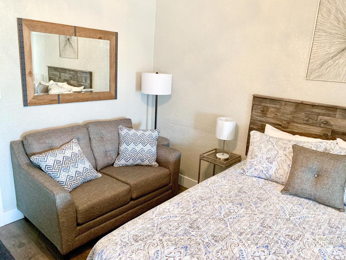 Budget Friendly Condo Within Walking Distance To The Beach! Gulf Shores Exteriér fotografie