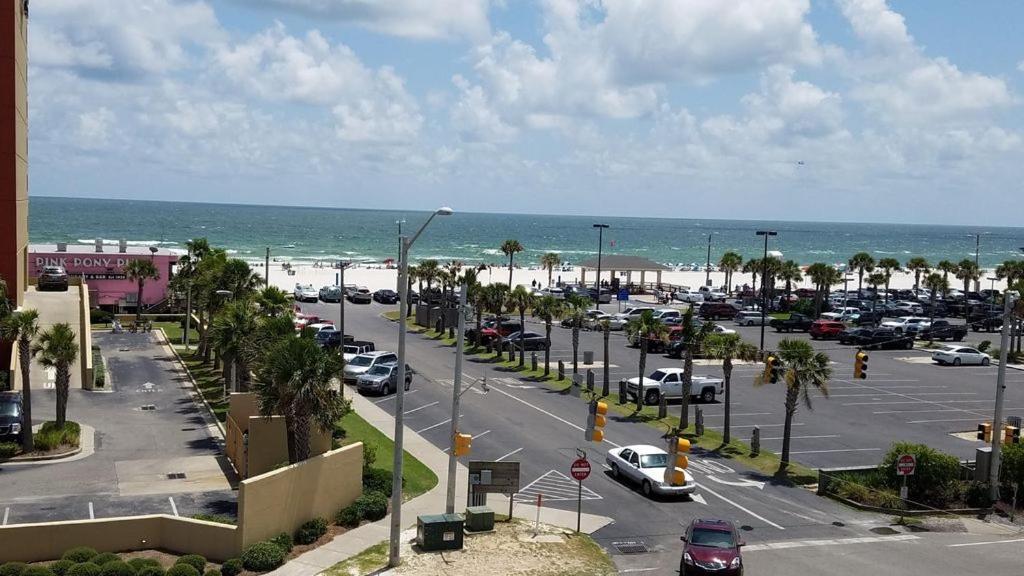 Budget Friendly Condo Within Walking Distance To The Beach! Gulf Shores Exteriér fotografie